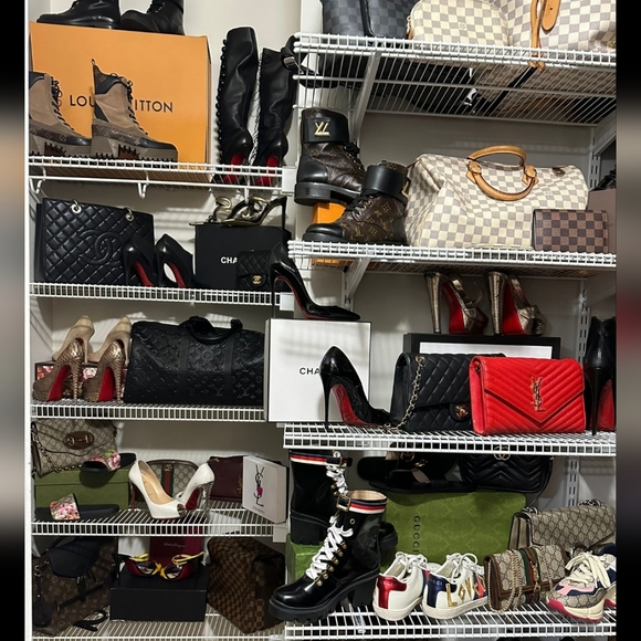 LUXURY & DESIGNER GIFT PARTY - Picture 2 of 2